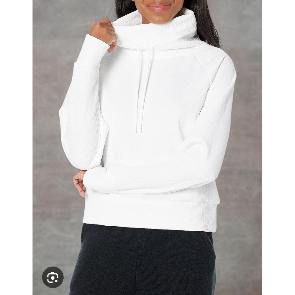 Juicy Couture jacquard Quilted crop‎ pullover Cowl Neck size small